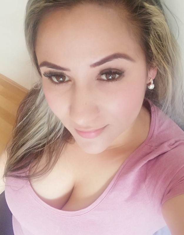 Je suis Maria qui aime la bite